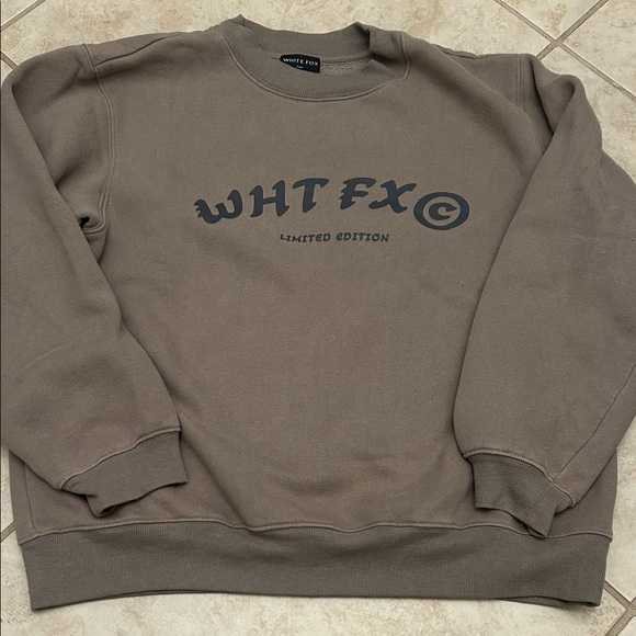 White Fox Sweatpants Set - Picture 2 of 5